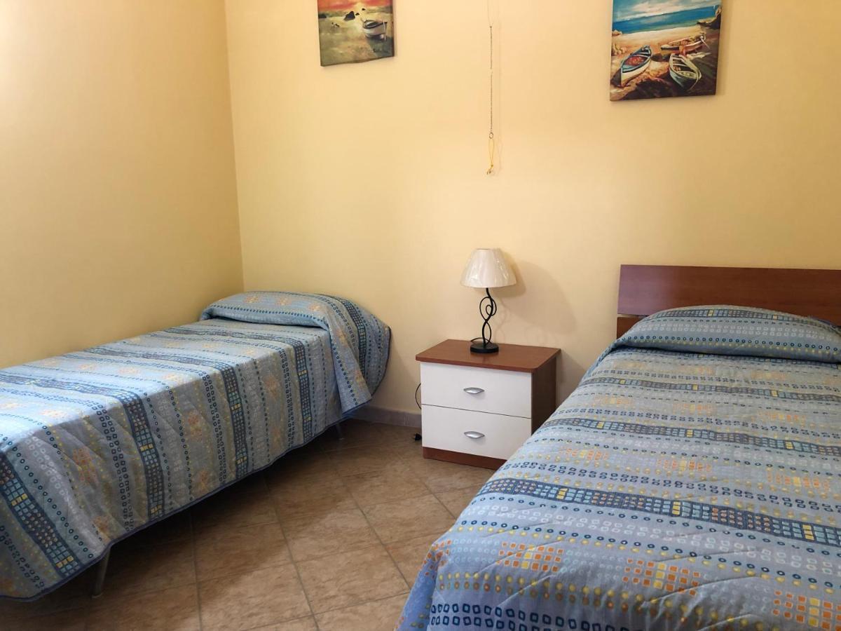 Rosy'S Apartments Trappeto  Bagian luar foto