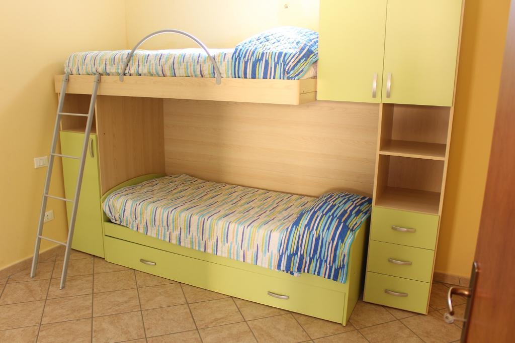 Rosy'S Apartments Trappeto  Bagian luar foto